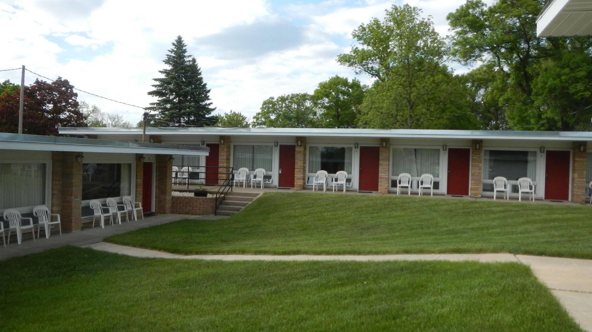 Indian Trail Motel Wisconsin Dells Exterior foto