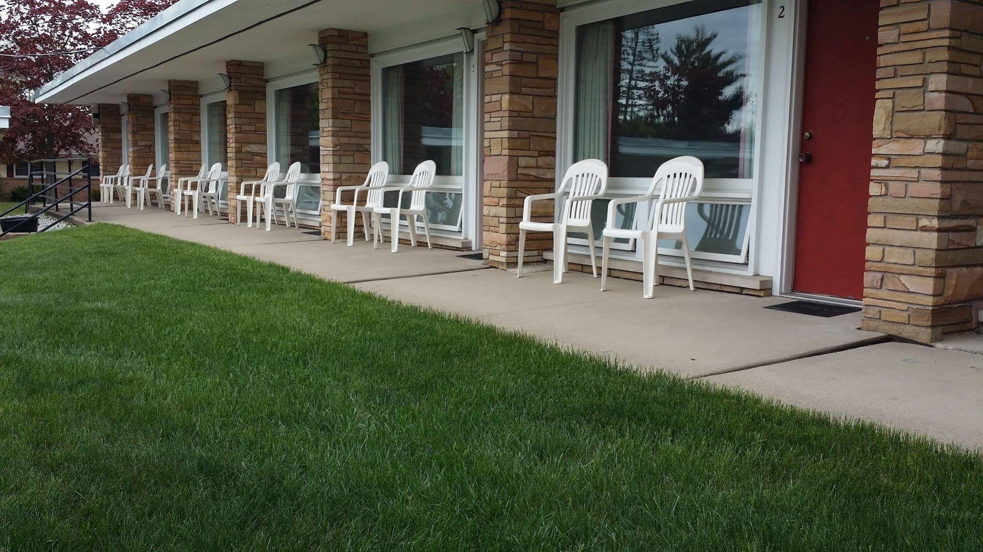 Indian Trail Motel Wisconsin Dells Exterior foto